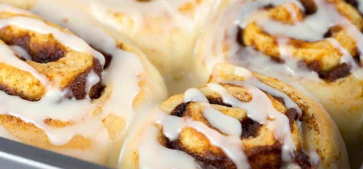 Pumpkin Butter Cinnamon Rolls with Maple Glaze Recipe | SideChef