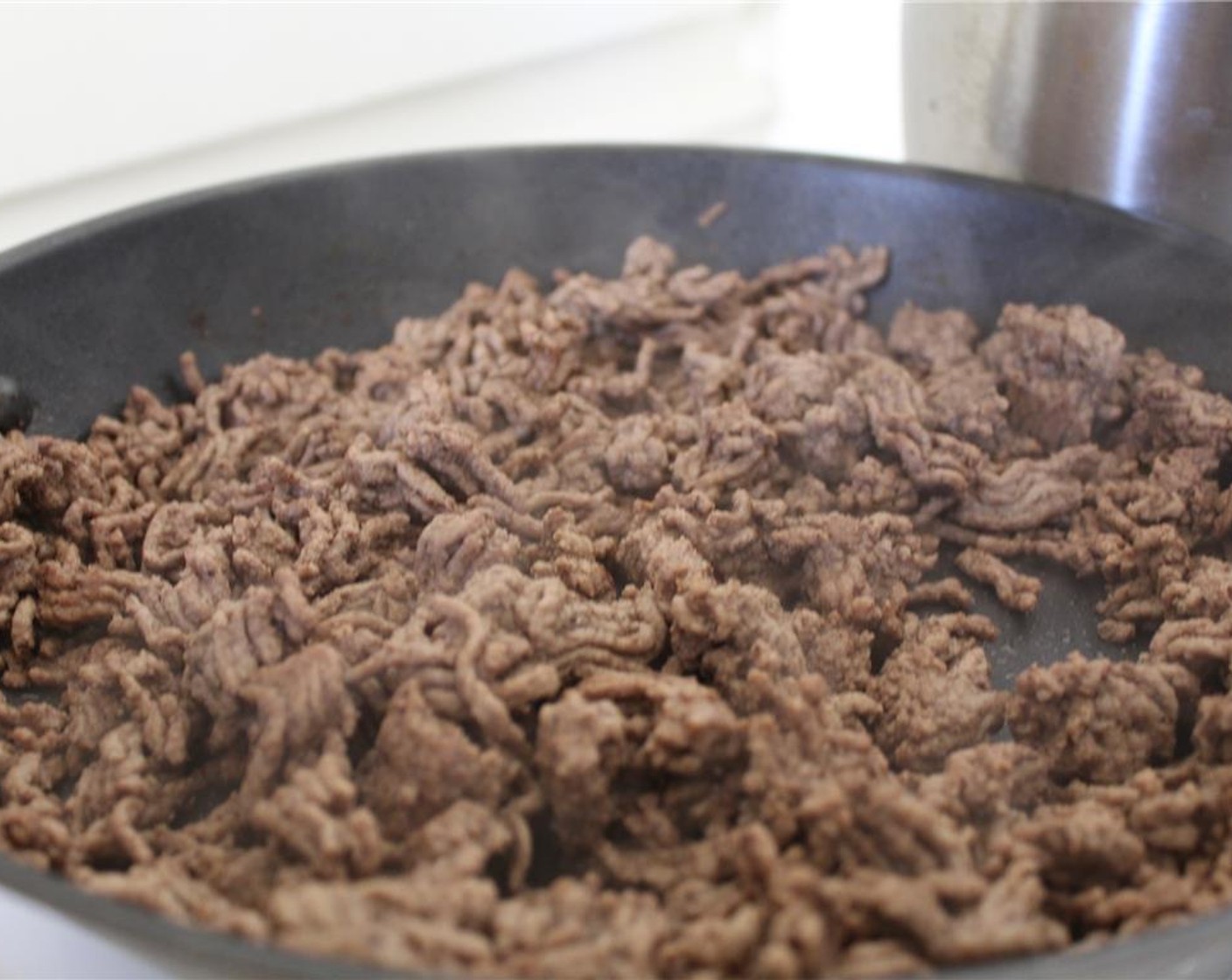 step 1 Brown the 96/4 Lean Ground Beef (3 oz) and season with Salt (to taste) and Ground Black Pepper (to taste). Set aside in a large bowl.
