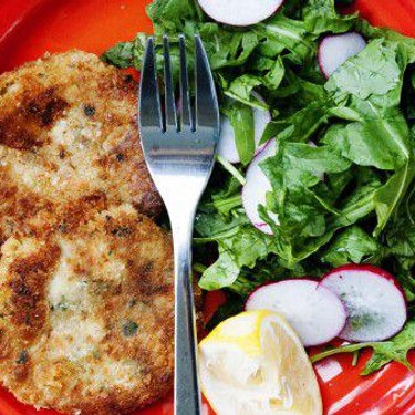 Salmon Fishcakes with Rocket Salad Recipe | SideChef