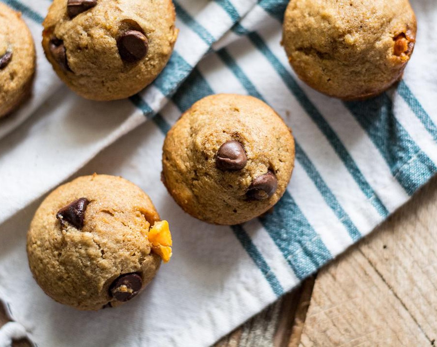 Healthy Butternut Squash Mini Muffins with Dark Chocolate Chips