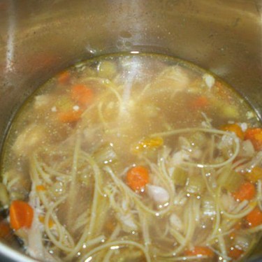 Hasty Tasty Chicken Noodle Soup Recipe | SideChef