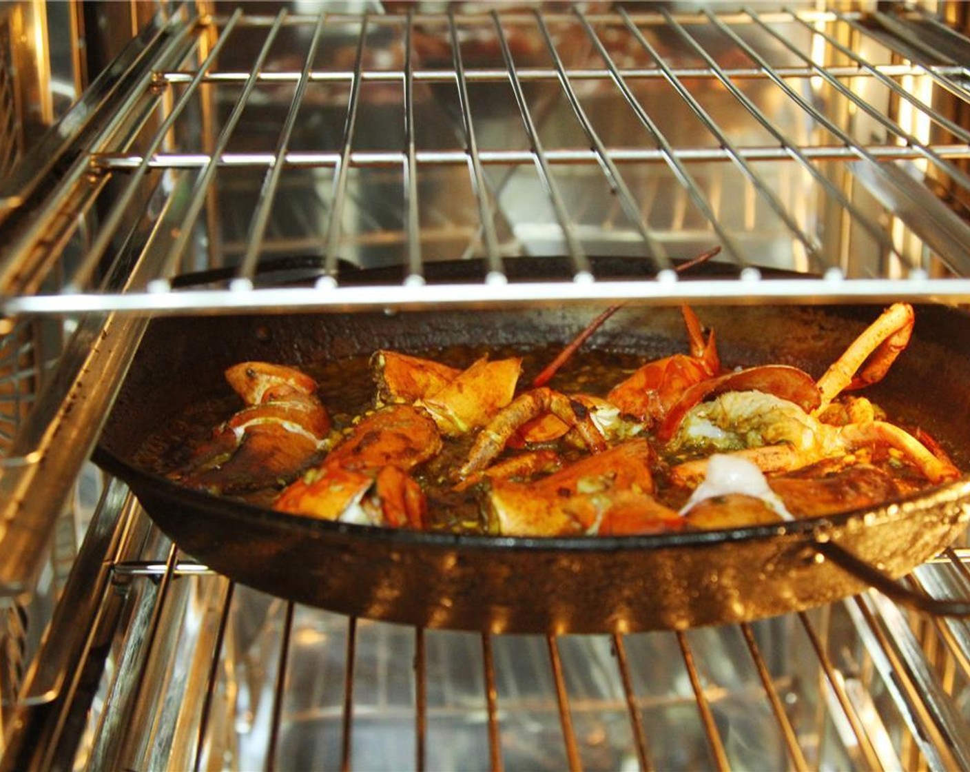 step 21 In order to dry the paella all the way, turn up the oven to the highest temperature and place in the oven for another 2 minutes.