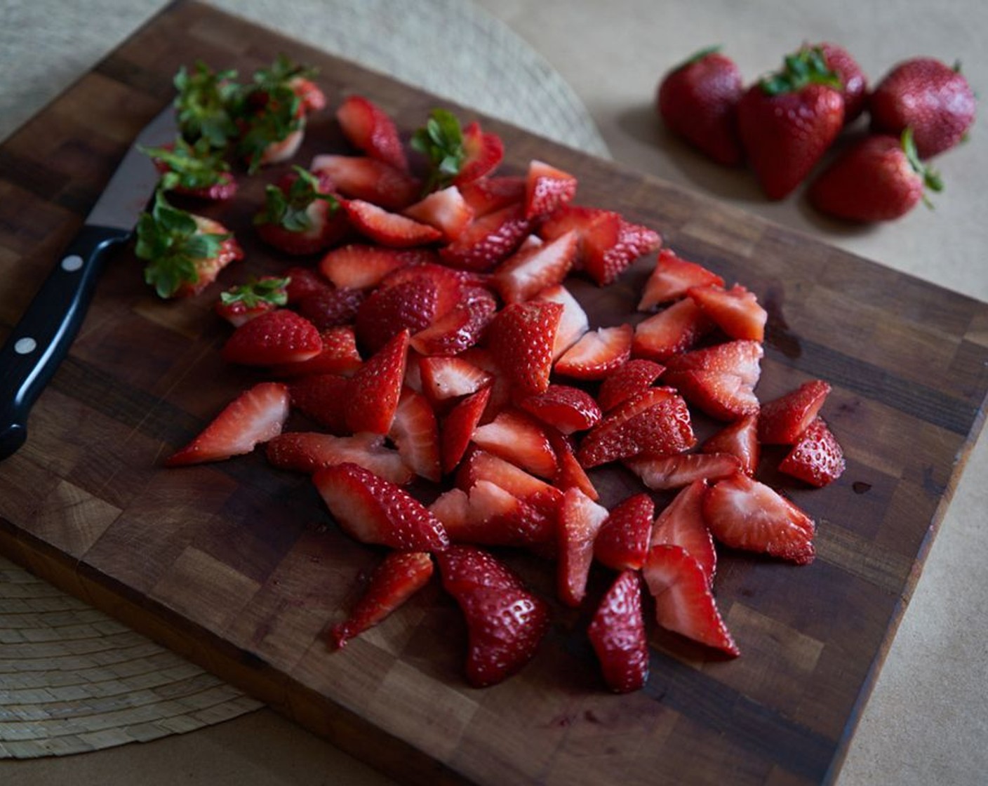step 1 Hull and slice Fresh Strawberries (1 1/2 cups) and place them in a bowl.