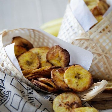 Salt & Pepper Baked Plantain Chips Recipe | SideChef