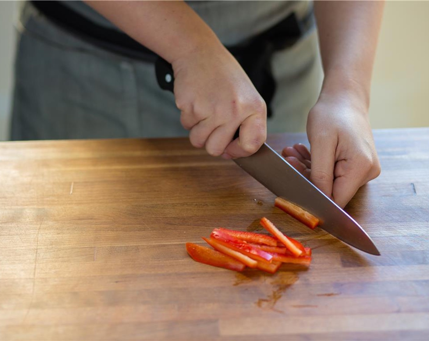 step 1 Peel and finely chop Fresh Ginger (1 Tbsp). Roughly chop Garlic (1 clove). Thinly slice Red Bell Pepper (1), Yellow Bell Pepper (1) into 1/2 inch slices. Cut the Roma Tomato (1) into 6 wedges, discarding the core.