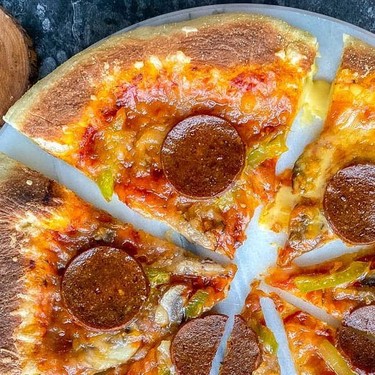 Vegan Pepperoni Stuffed Crust Pizza Recipe | SideChef