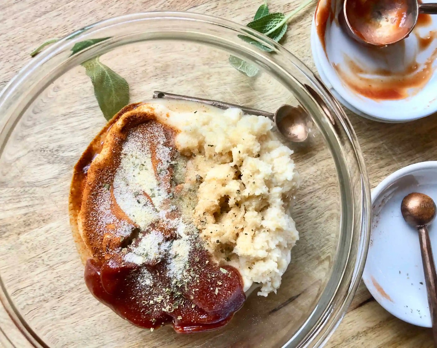 step 1 Combine Mayonnaise (1 cup), Ketchup (2 Tbsp), Horseradish (1/4 cup), Paprika (1/2 tsp), Salt (1/2 tsp), McCormick® Garlic Powder (1/4 tsp), Dried Oregano (1/4 tsp), and Freshly Ground Black Pepper (to taste) in a small bowl. Stir until well blended.