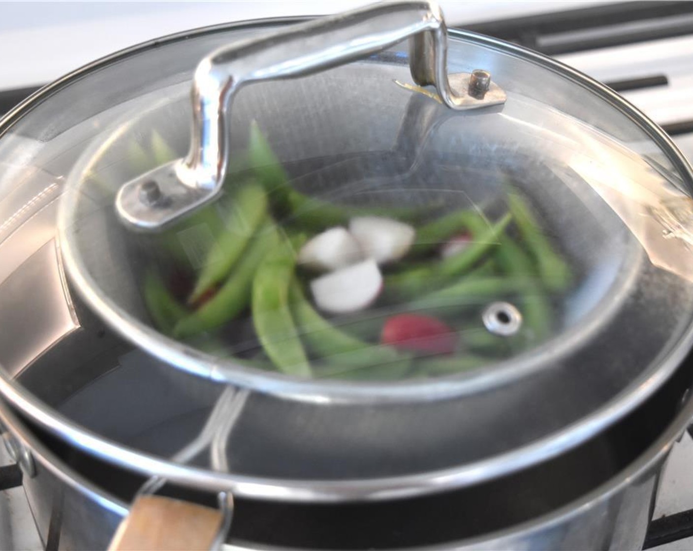 step 4 Use a bamboo steamer if you have one. Steam Sugar Snap Peas (1 1/2 cups) and radishes for 5 minutes. If you do not have a bamboo steamer, you can rig one up with a strainer and large sauce pot. Boil water under the strainer and cover with a lid.