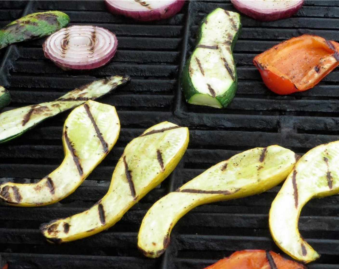 step 5 Grill on each side, about 4-5 minutes, until slightly tender, but still firm with a nice char on them. Transfer vegetables to a cutting board, or baking sheet. Allow to cool before handling.