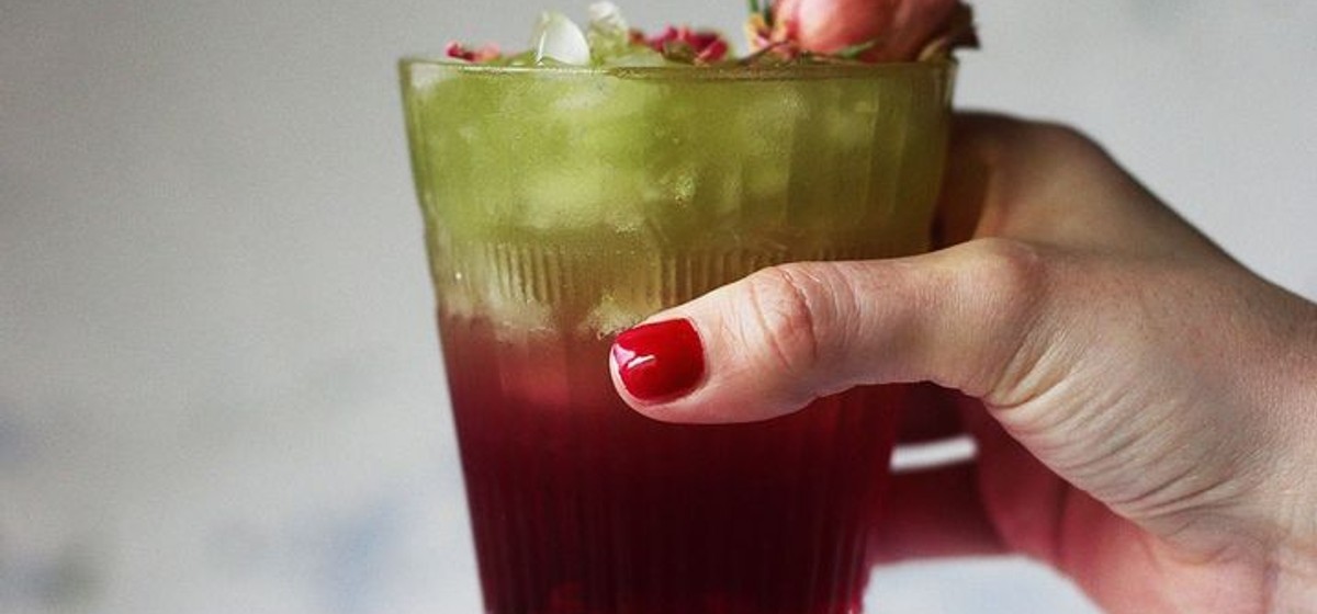 Refreshing Rose and Hibiscus Iced Green Tea Recipe | SideChef