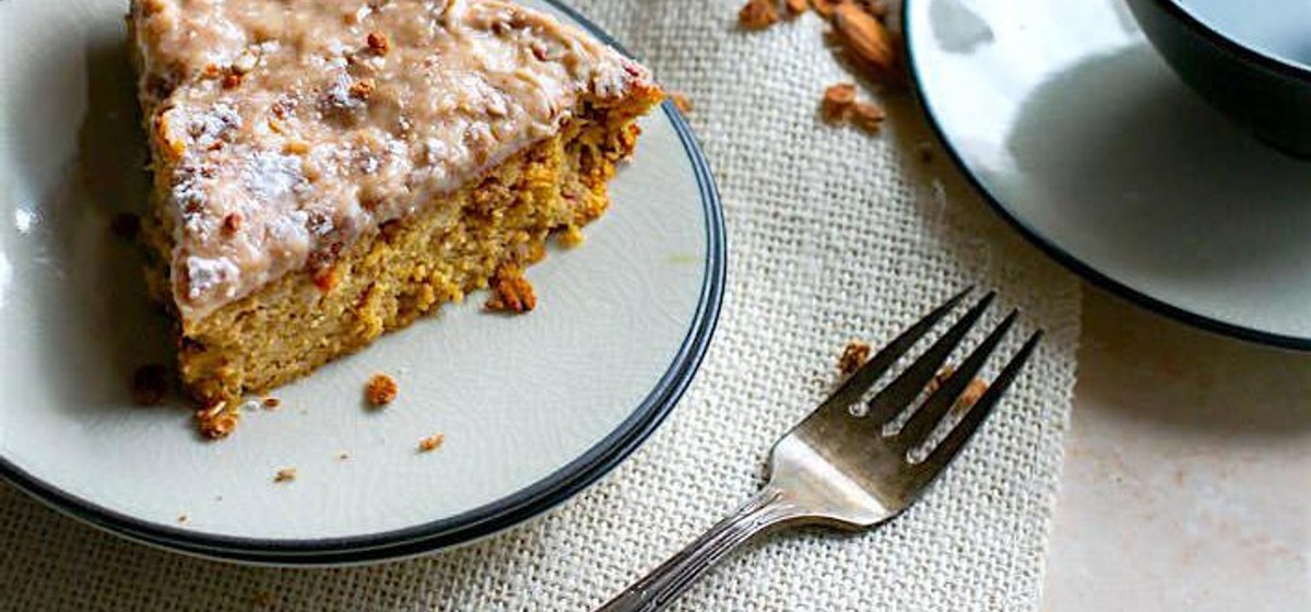 White Chocolate Spiced Almond Cake Recipe | SideChef