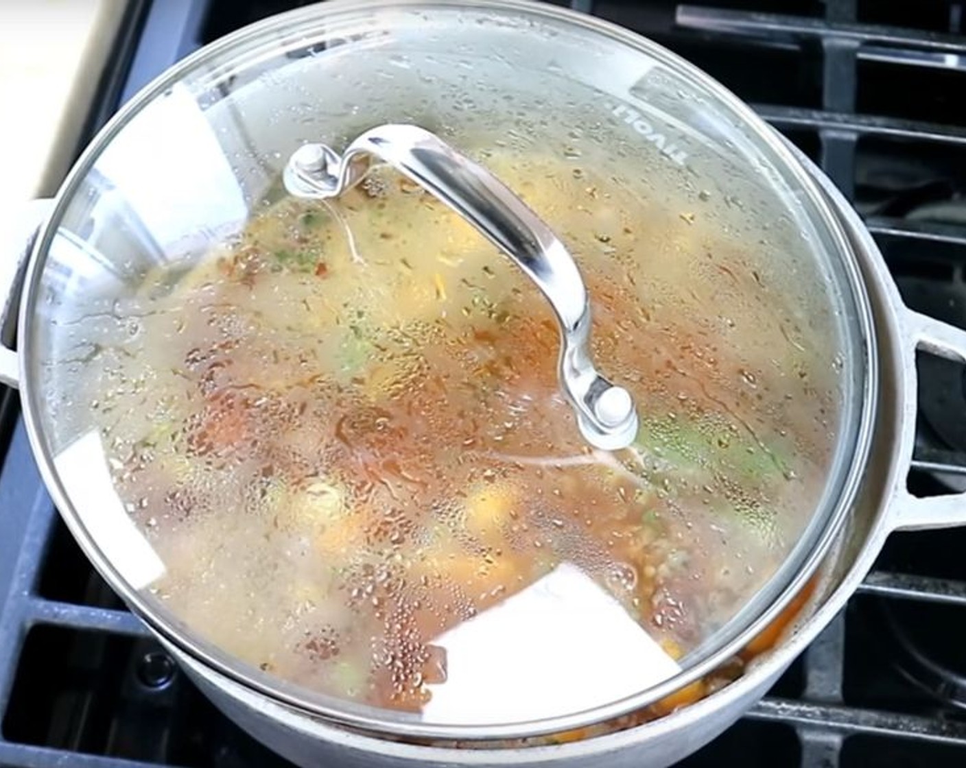 step 4 Reduce to gentle boil, cover the pot and allow it to cook for about 25 minutes.