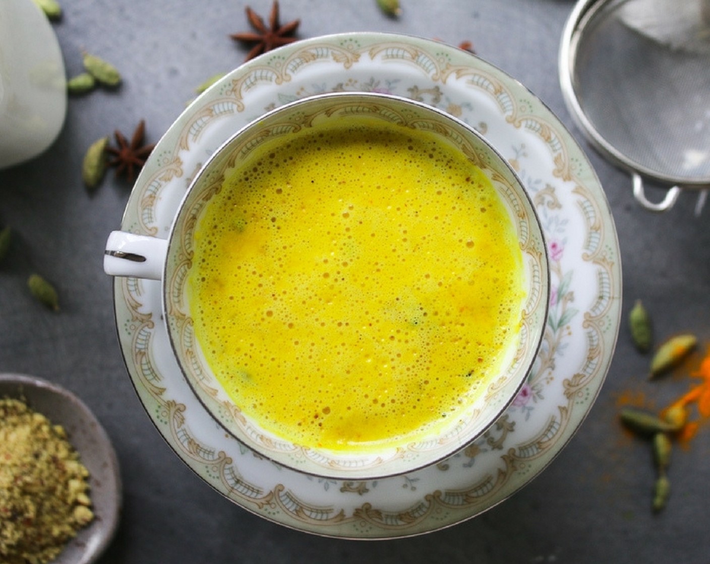 Haldar Nu Doodh (Turmeric Milk)