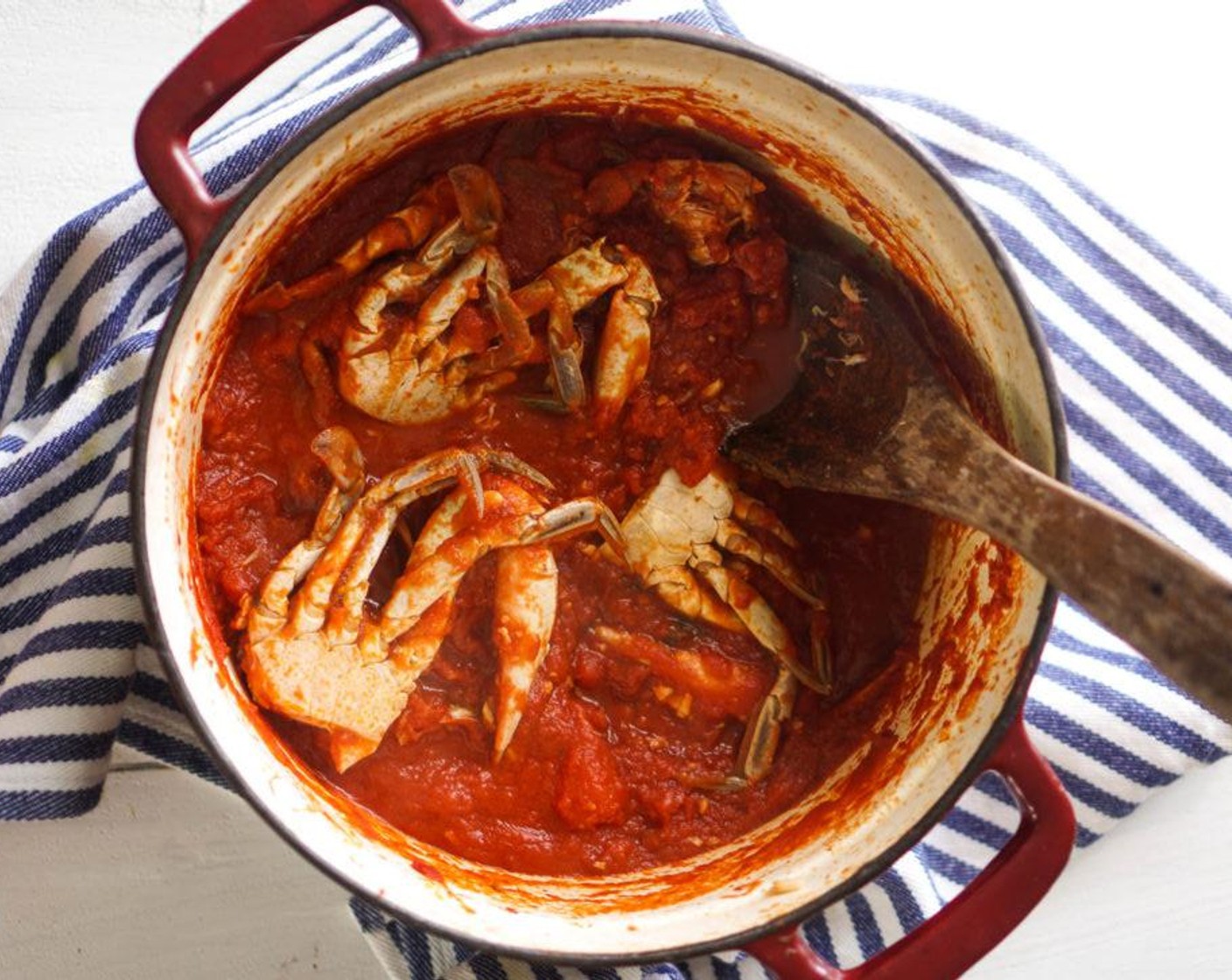 step 4 Add the Pasta Sauce (2 jars). Bring to a boil, then reduce to a simmer, and allow to simmer for 45 minutes. Stir occasionally and maintain heat to prevent burning.