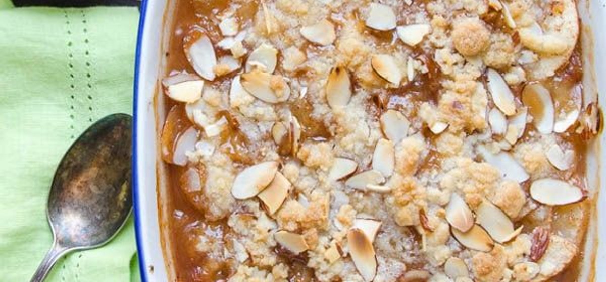 Ginger Pear and Almond Crumble Recipe | SideChef
