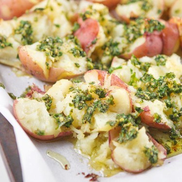 Crispy Garlic Smashed Potatoes Recipe | SideChef