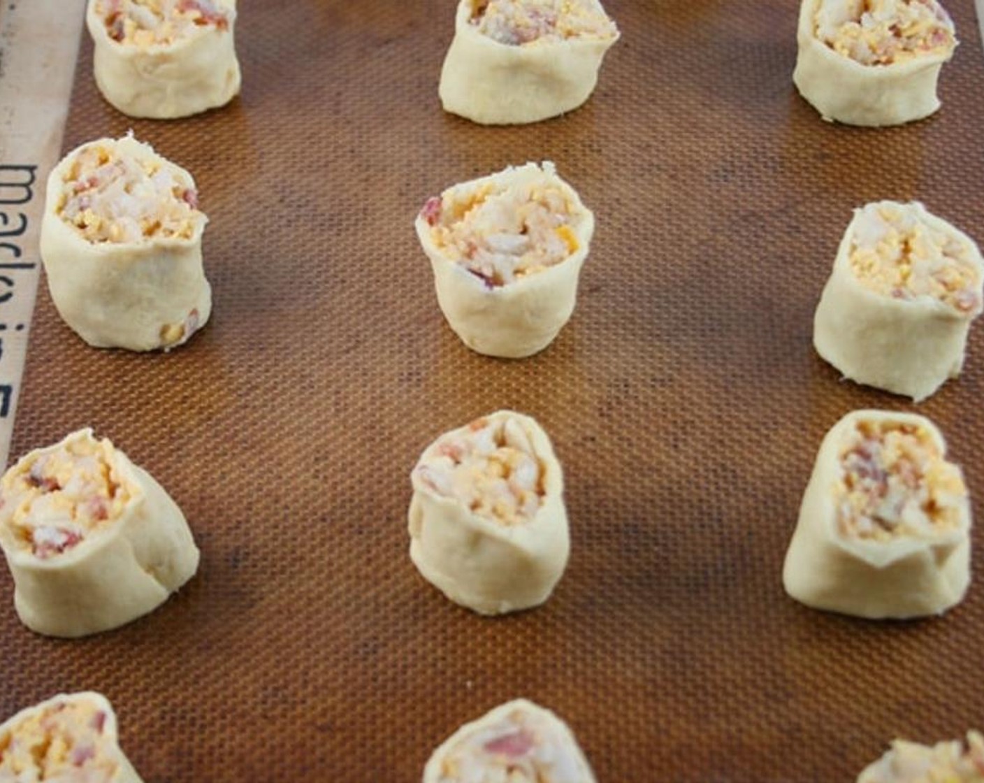 step 7 Repeat with remaining dough and filling.