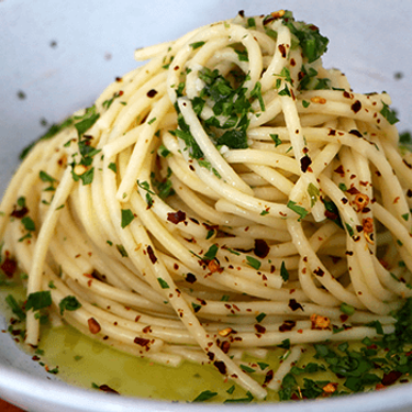 Spaghetti Aglio Olio e Peperoncino Recipe | SideChef