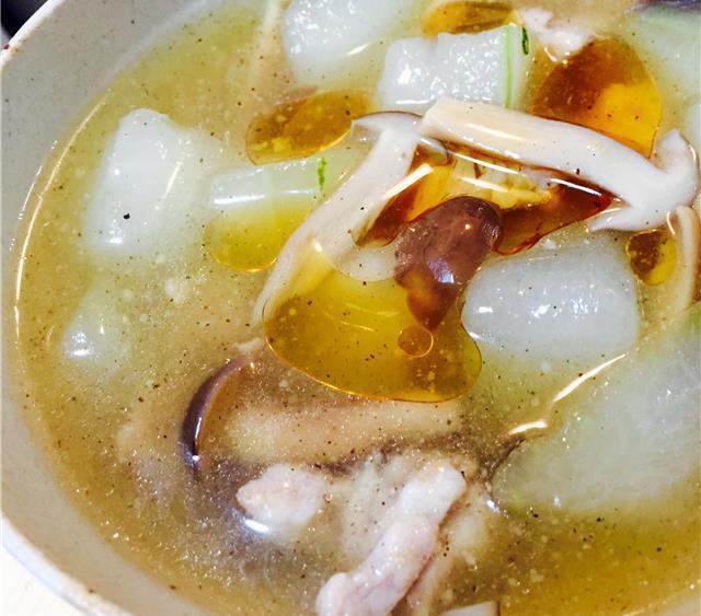 Winter Melon and Shimeji Mushroom Soup Recipe SideChef