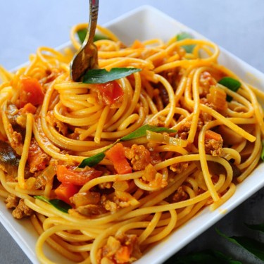 Spaghetti with Curry Meat Sauce Recipe | SideChef