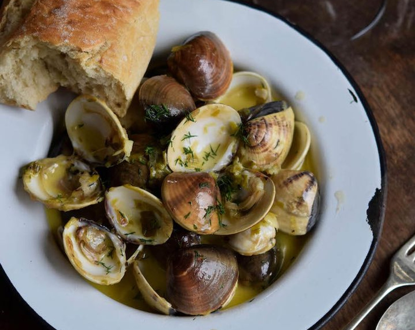 Italian-Style Steamed Clams