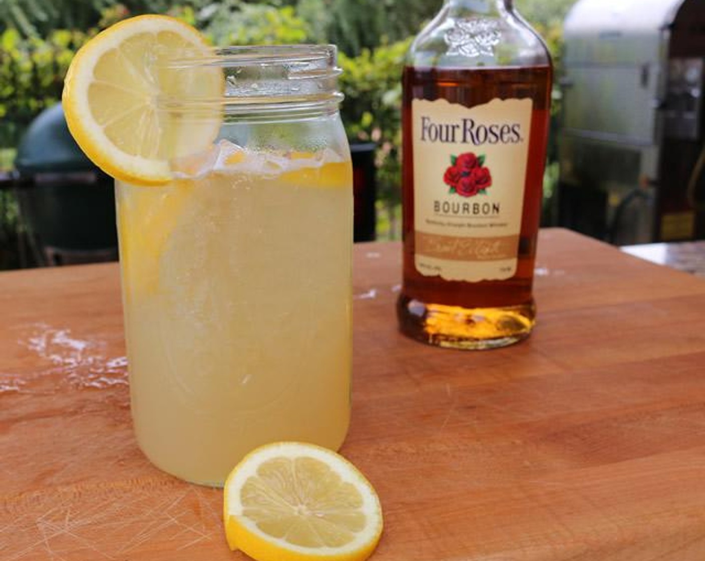 step 5 Garnish jar with Lemons (to taste). Serve and enjoy!