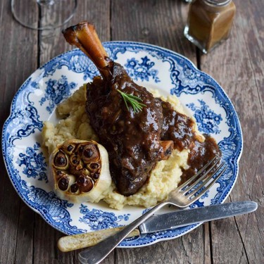 Slow Braised Lamb Shanks in Red Wine Recipe | SideChef