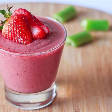 Red Berry Celery Smoothie Recipe | SideChef