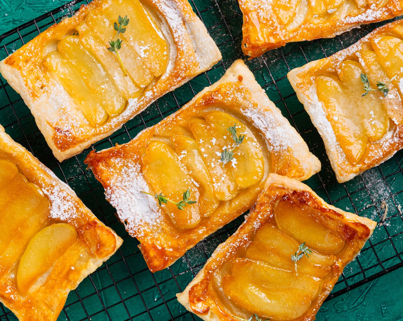 Easy Upside Down Apple Tarte