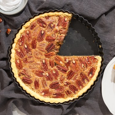 Easy Caramel Pecan Pie Recipe | SideChef