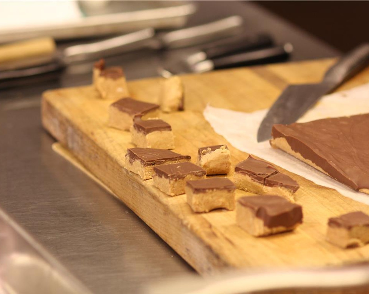 step 5 Refrigerate for at least an hour before serving so that they can set. Store leftover bars in the fridge.