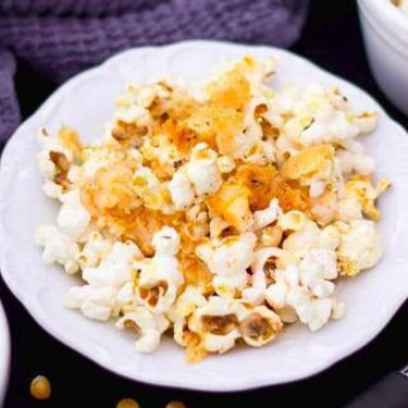 Crunchy Garlic Parmesan Popcorn Recipe | SideChef