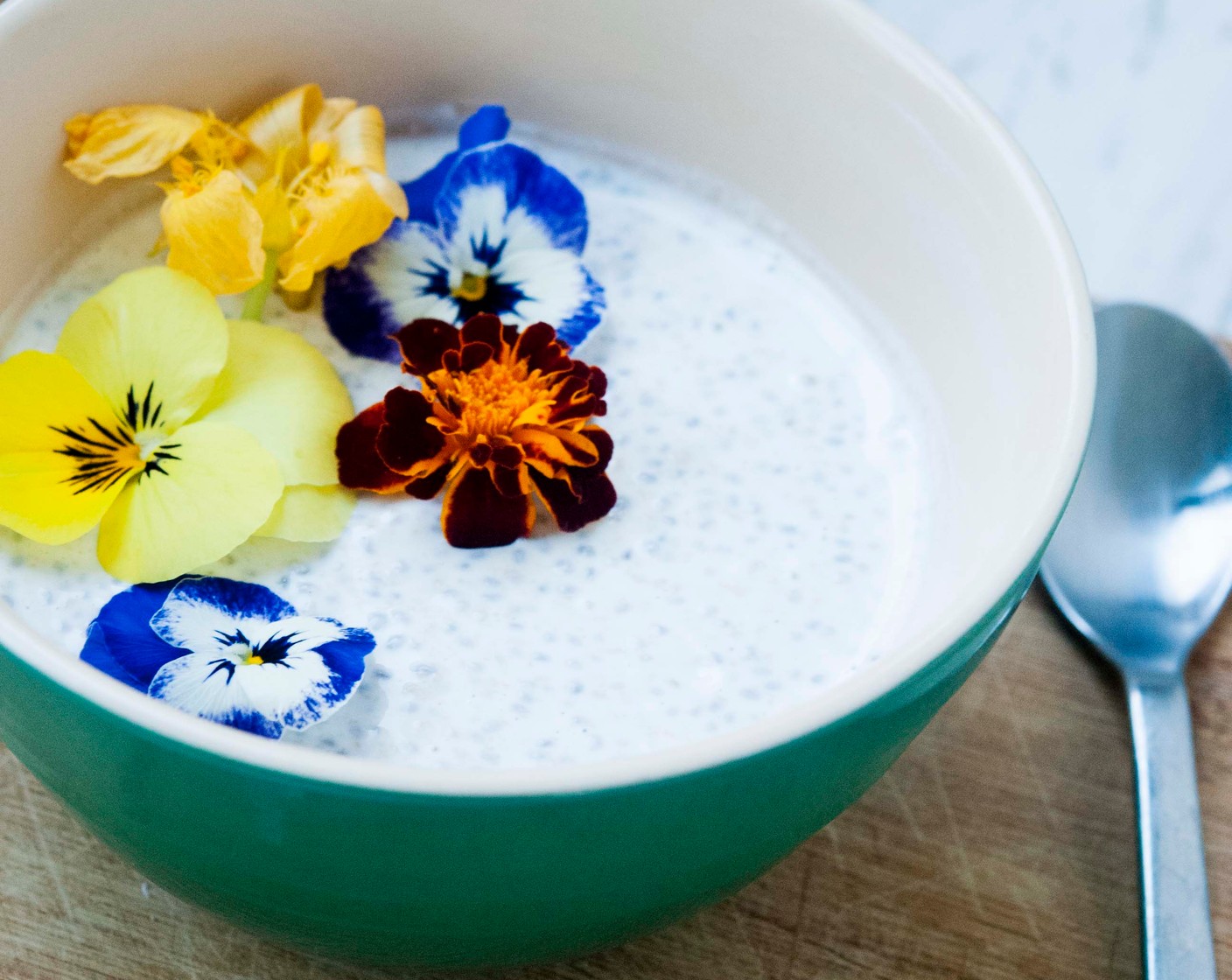 Overnight Yogurt Peanut Butter Chia Pudding