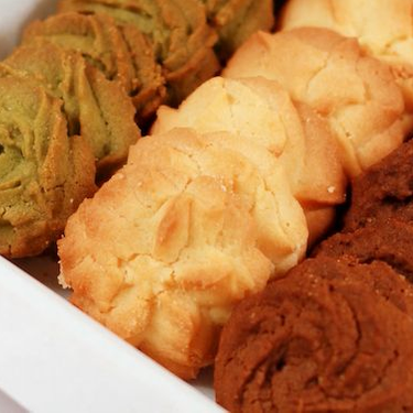 Matcha and Mocha Butter Cookies Recipe | SideChef