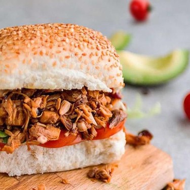 Vegan "Pulled Pork" Style Jackfruit Burger Recipe | SideChef