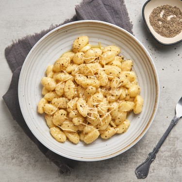 Cacio e Pepe Potato Gnocchi Recipe | SideChef