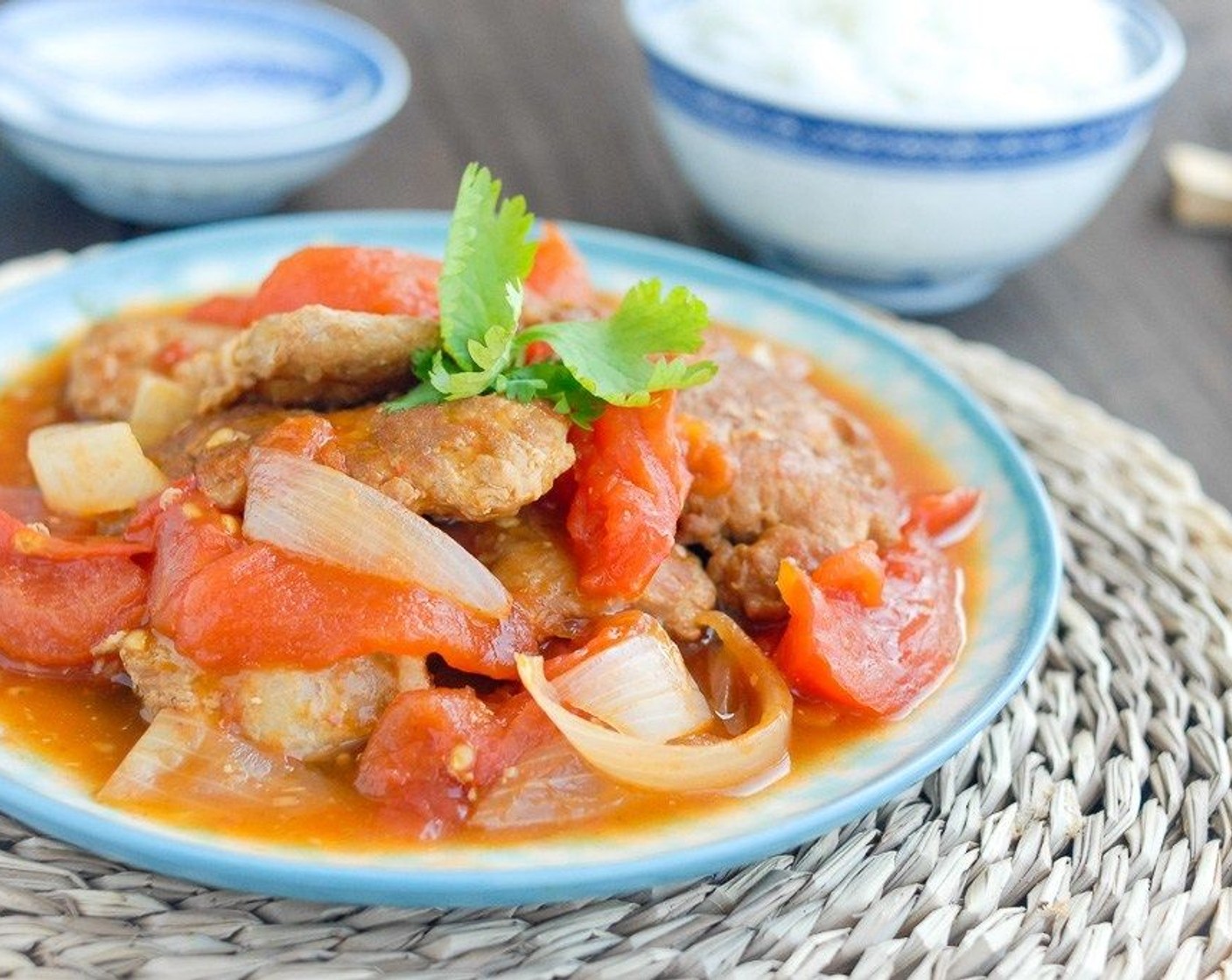 step 4 When the tomatoes are tender, add in pork chops and cook for further 2 minutes. Serve and enjoy!