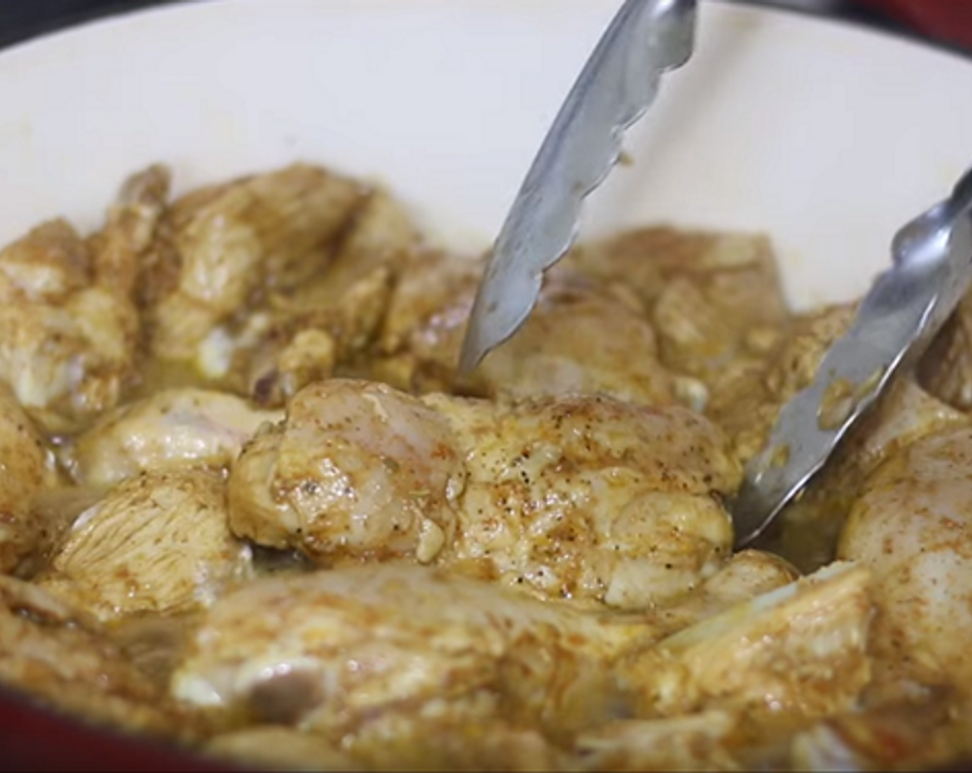 step 3 In a pan, heat cooking Cooking Oil (3 Tbsp) and add the chicken pieces without the marinade. Cook them on medium heat for 5 minutes on one side, and then another 5 minutes.