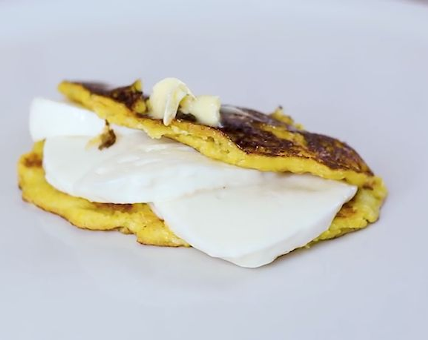 Easy Venezuelan Cachapas (Corncakes with Cheese)