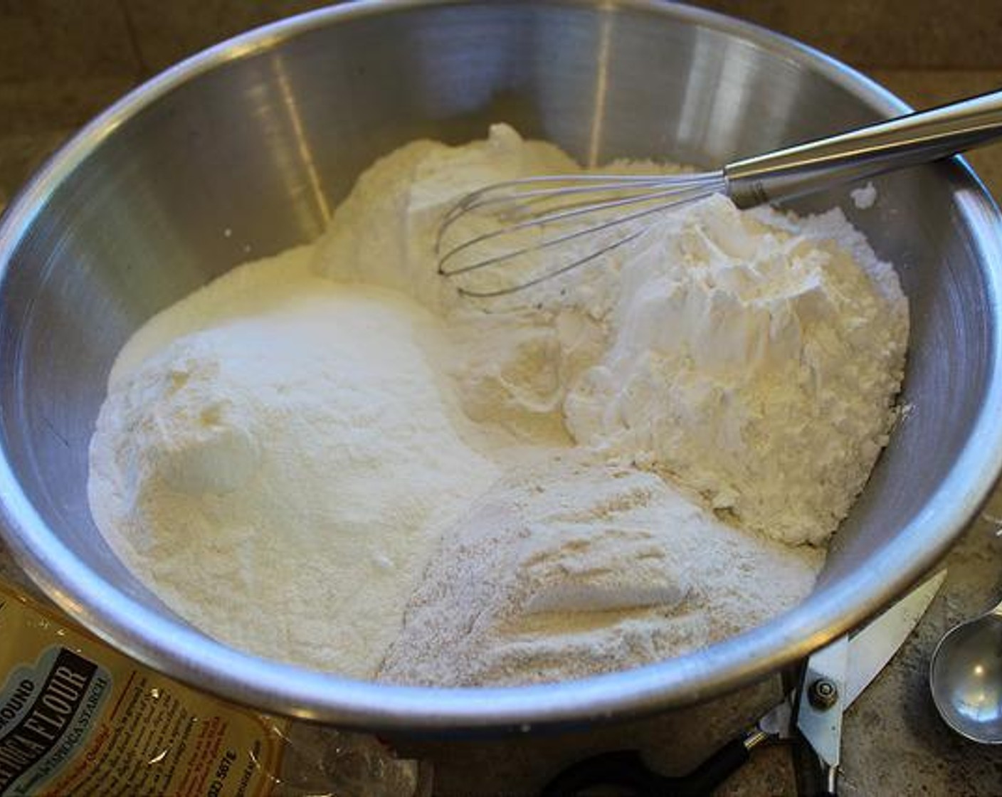 step 1 Pour Brown Rice Flour (4 cups), Rice Flour (4 3/4 cups), Sweet Glutinous Rice Flour (4 1/2 cups), Tapioca Starch (4 1/2 cups) and Xanthan Gum (2 1/2 Tbsp) into an extra large bowl.