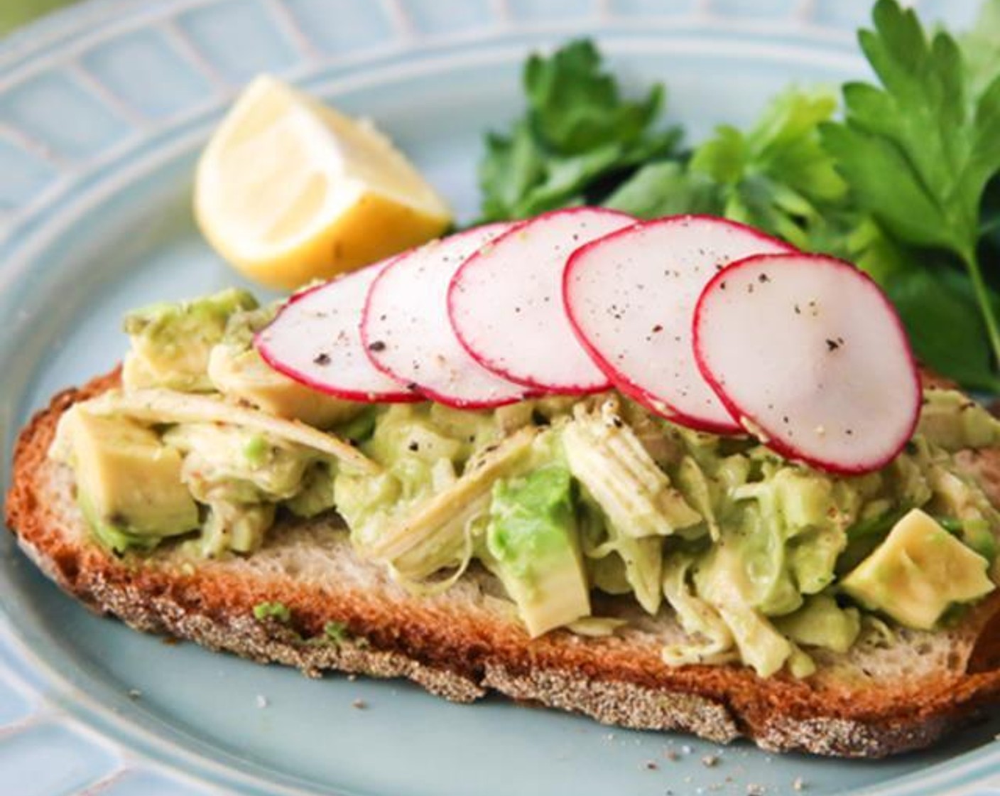 Apple and Avocado Chicken Salad