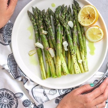 Roasted Asparagus with Garlic and Lemon Recipe | SideChef