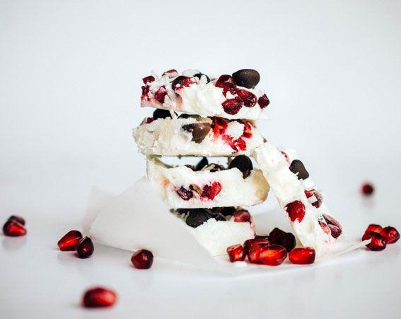 Frozen Yogurt Bark with Pomegranate & Dark Chocolate