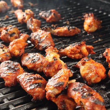 Sweet & Spicy BBQ Chicken Wings Recipe | SideChef