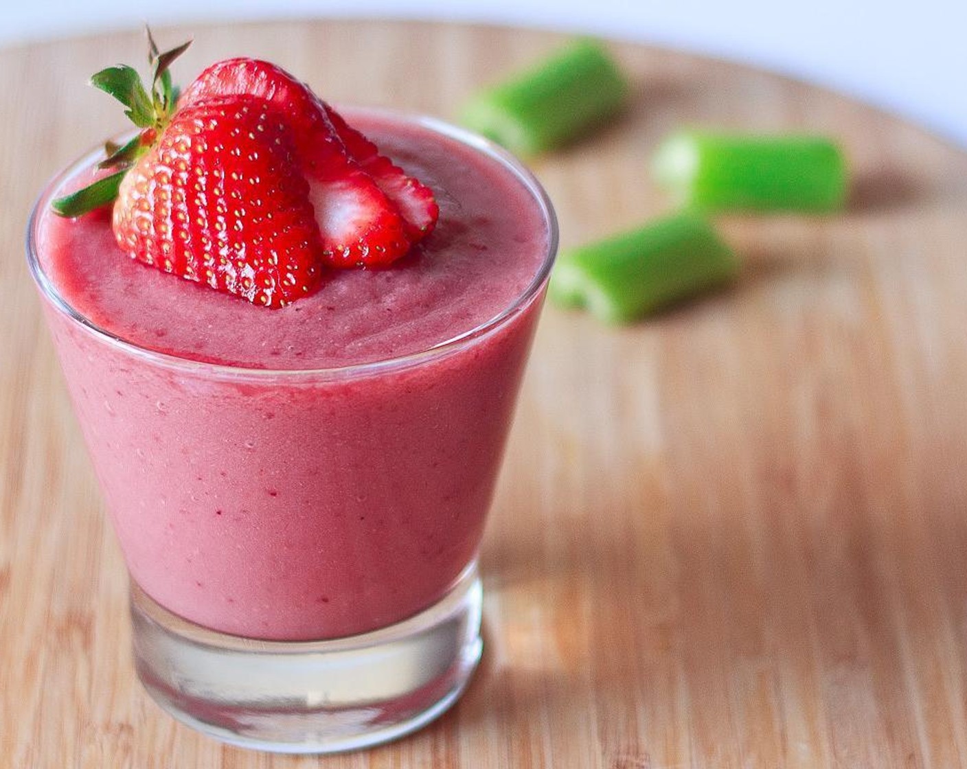 step 4 Combine Water (1 cup), celery, red apple, banana, Frozen Strawberries (1 cup) and Frozen Raspberries (1 cup) in a powerful blender. Blend on the highest speed until smooth and creamy.