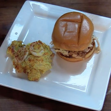 Smoked BBQ Chicken Sandwiches Recipe | SideChef