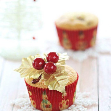Cranberry Butter Cupcakes Recipe | SideChef
