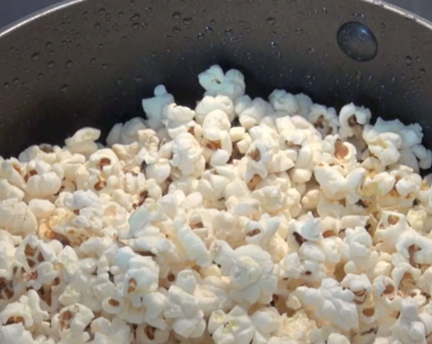 step 5 We can just sit back and watch the popcorn pop. Once the popcorn starts to slow down its ​popping, turn off the heat and let finish pop.