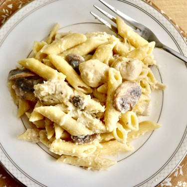 Roasted Garlic Chicken and Mushroom Alfredo Recipe | SideChef