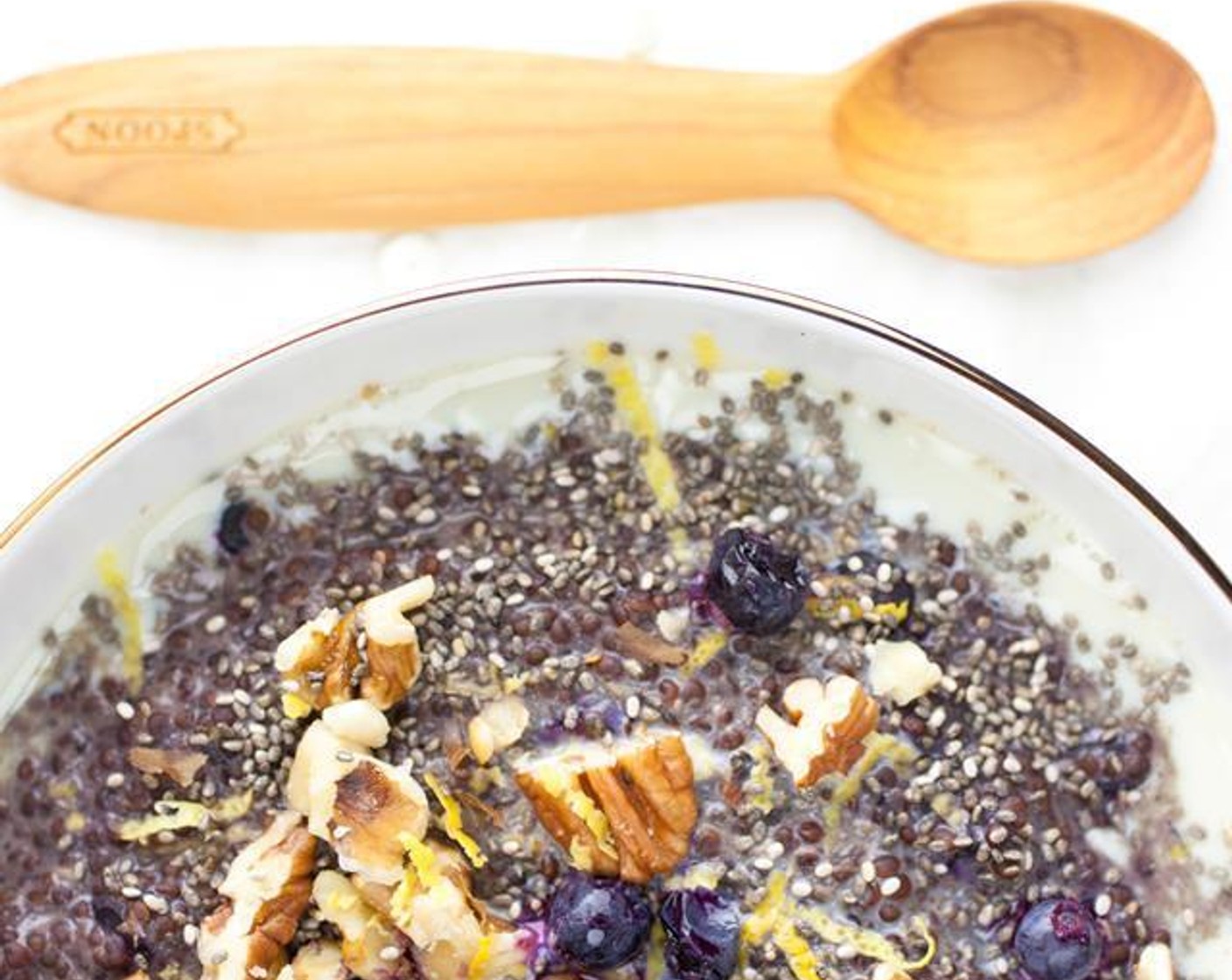 Blueberry Pie Quinoa Porridge